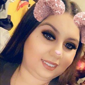 Meet your Posher, Cristina